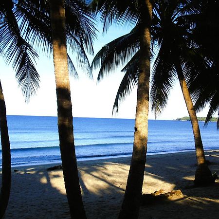 Phaidon Beach Resort Pandan Exterior photo