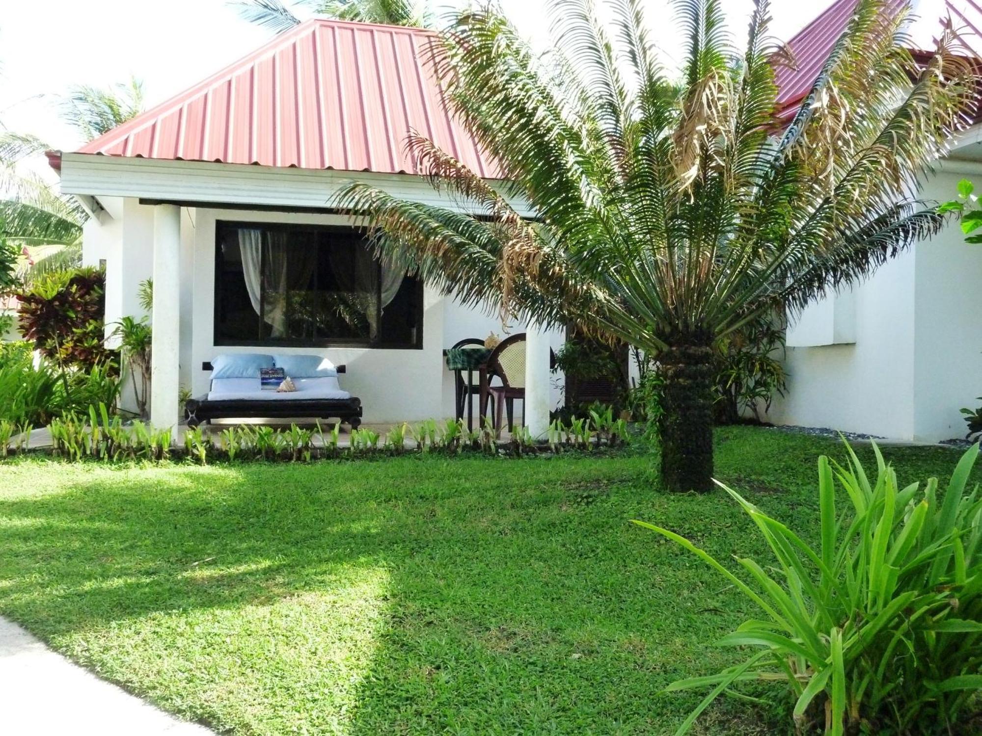 Phaidon Beach Resort Pandan Exterior photo